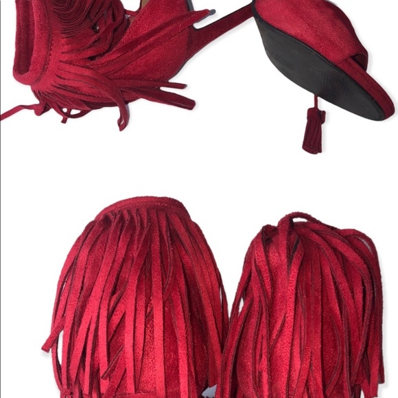 Red heels - Picture 3 of 4